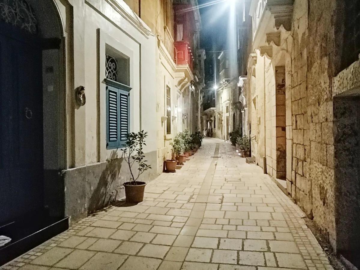 Modern Apt Kalkara Seafront! Exterior photo